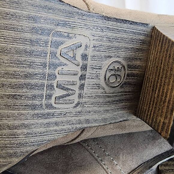 MIA Shawna Womens Ankle Booties Taupe Faux Suede Lace Up Size 9.5 - Picture 8 of 12